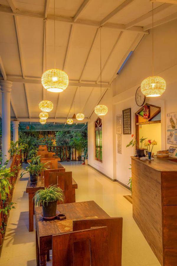 La Villa Unawatuna Bagian luar foto