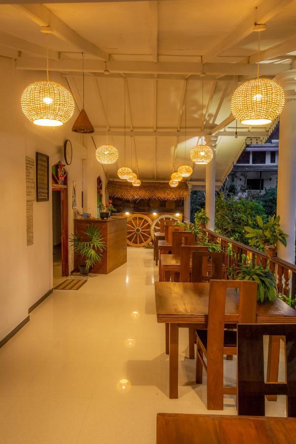 La Villa Unawatuna Bagian luar foto