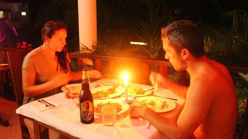 La Villa Unawatuna Bagian luar foto